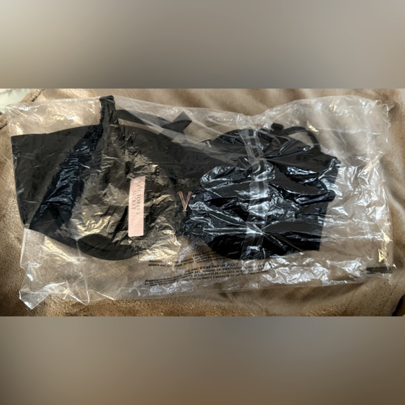 VICTORIA'S SECRET BRA - Picture 4 of 4